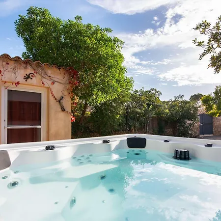 Tres Mares Tatil Evi *